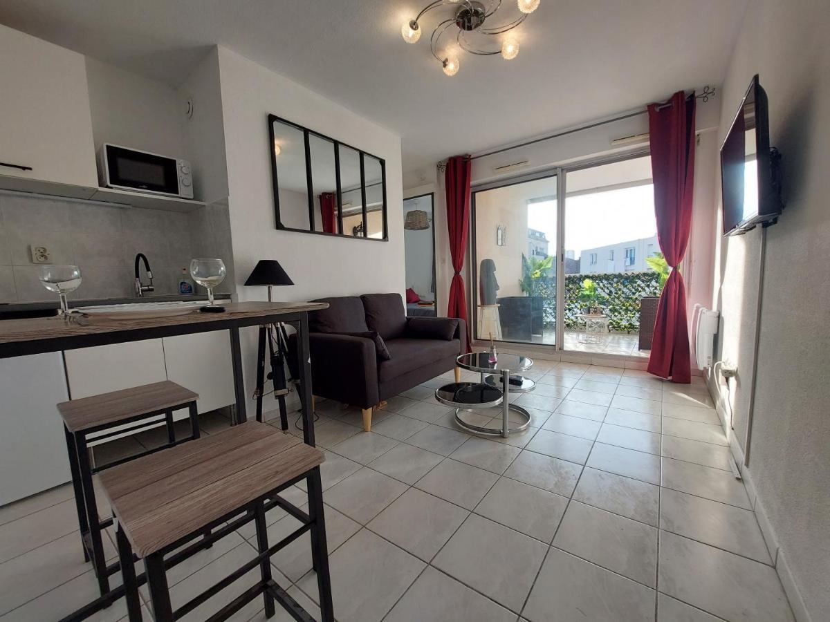Le Totem Apartment Sete Exterior photo